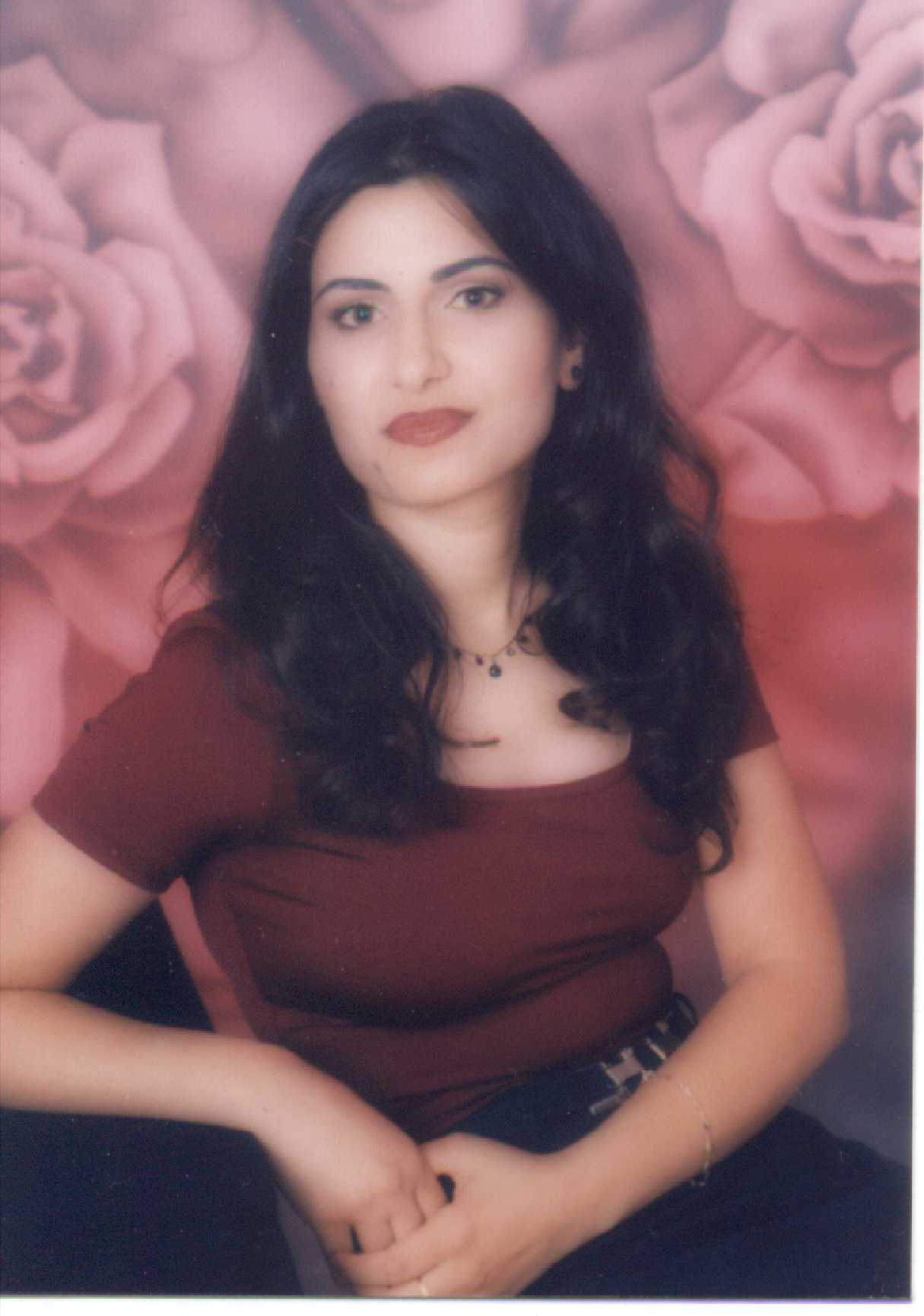 my sister.jpg (91571 bytes)